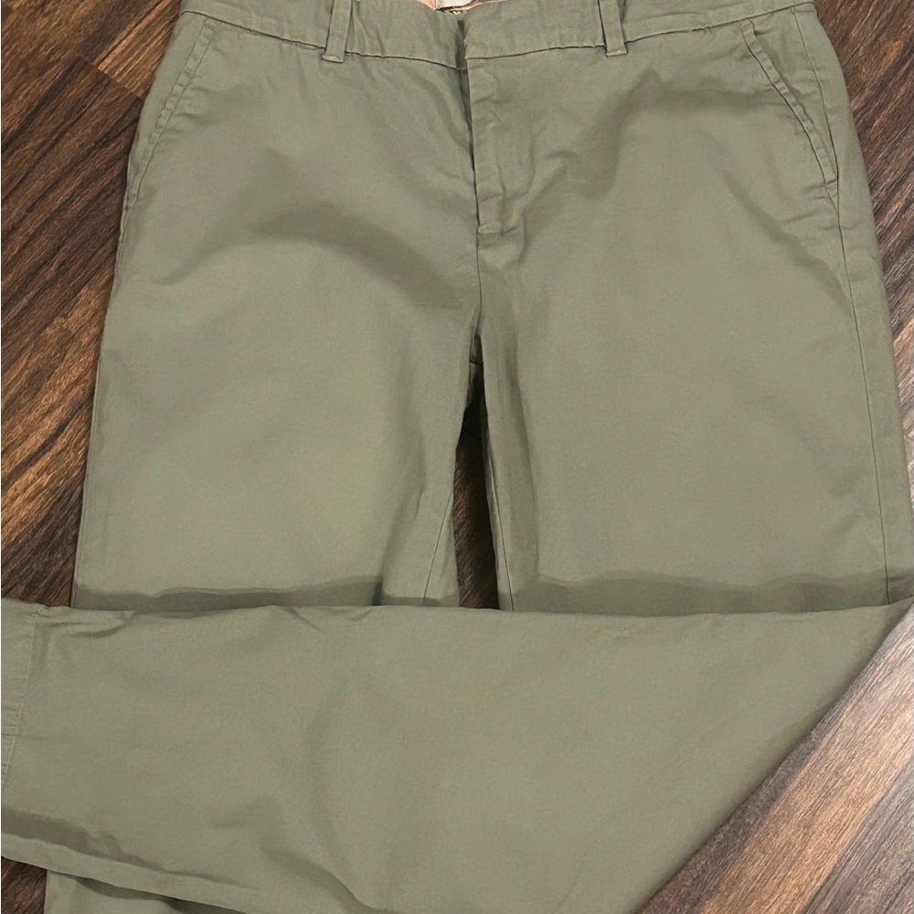 Zara Trafaluc Women’s Effortless Chic Olive Green Chino Trouser Pants Size 4